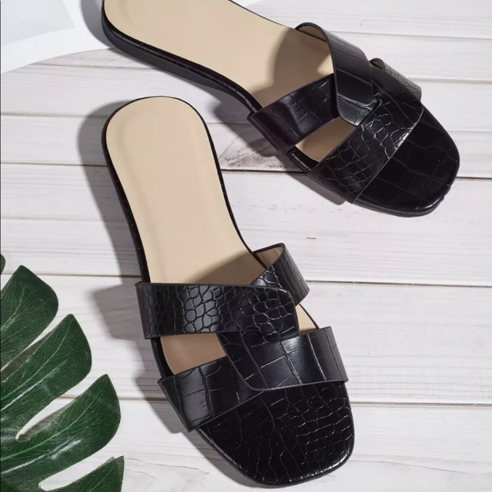 ❗️SOLD❗️New! Croc embossed black slide sandals - Picture 1 of 7
